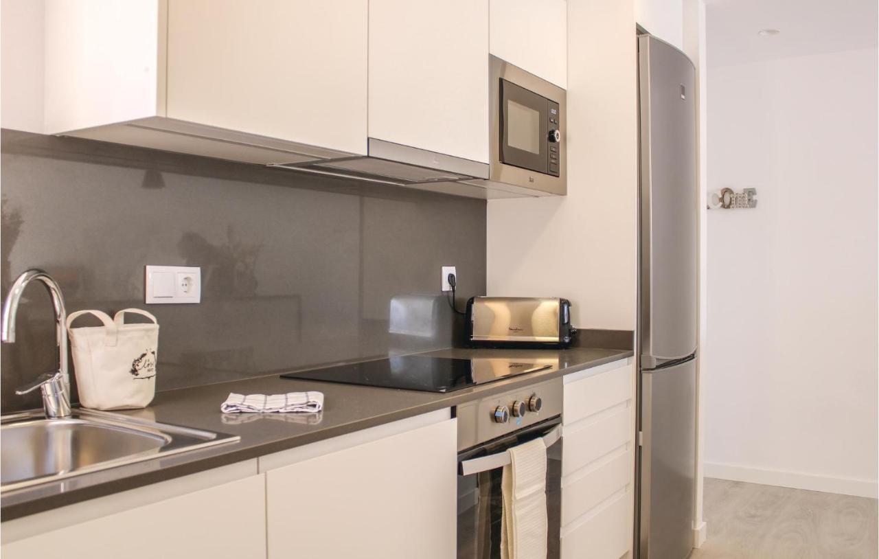 Stunning Apartment In Tossa De Mar With Kitchen Екстер'єр фото