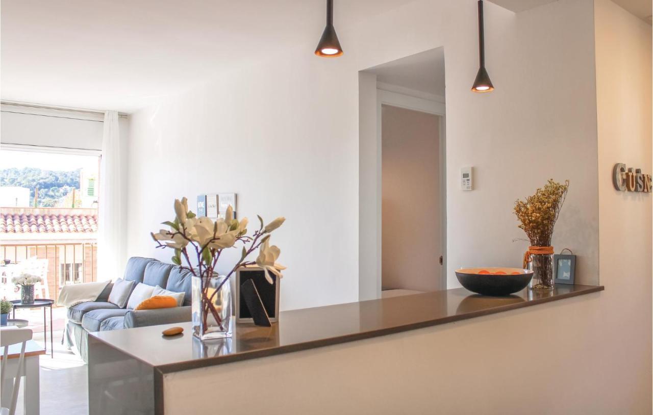 Stunning Apartment In Tossa De Mar With Kitchen Екстер'єр фото
